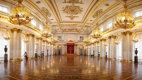 Du Lịch Nga Mùa Đông - Khám Phá Cung Điện Mùa Đông Và Lịch Sử Hoàng Gia