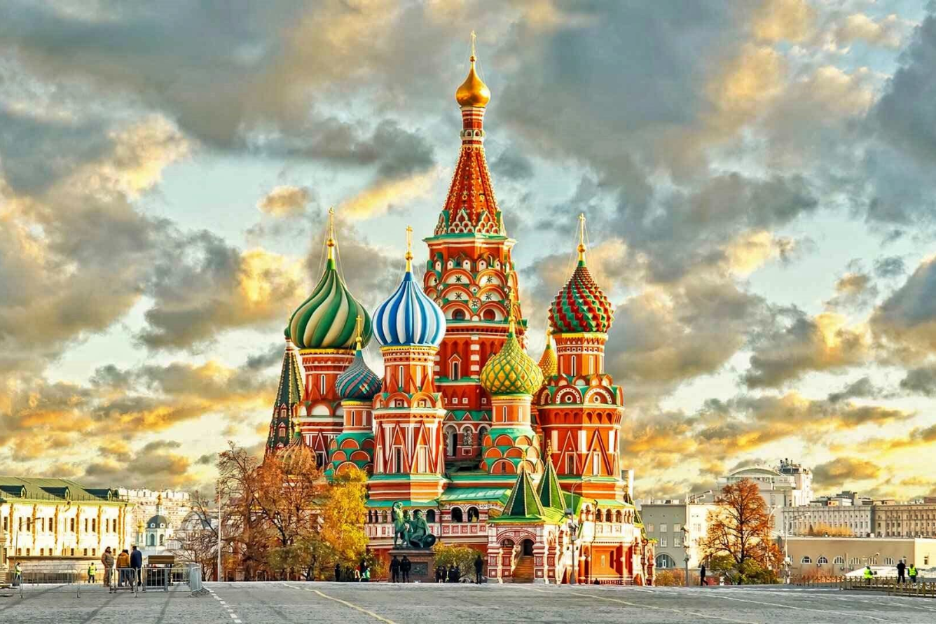 Nga miễn visa 30 ngày cho công dân Việt Nam từ 15/10