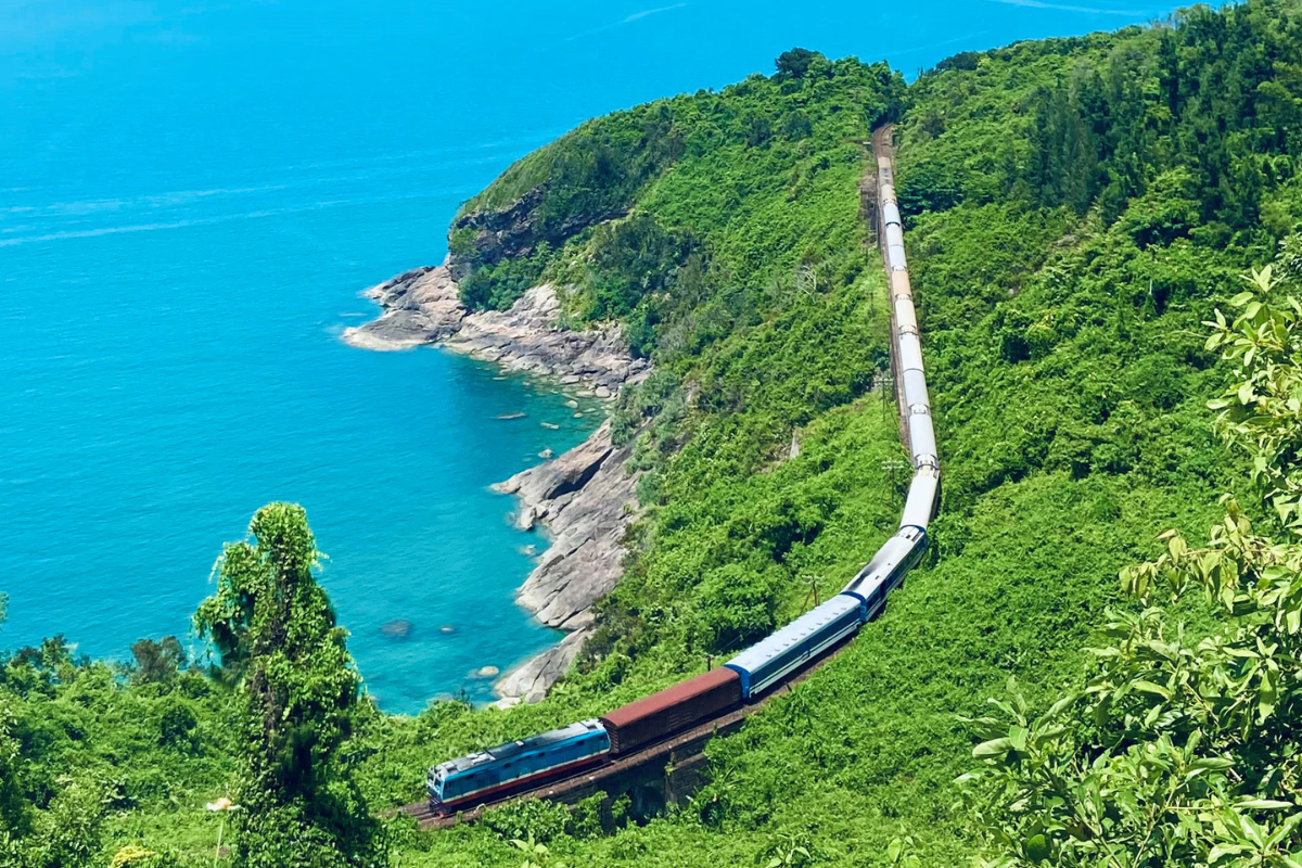 Tuyến đường ven biển miền Trung định hình xu hướng du lịch trải nghiệm tại Việt Nam
